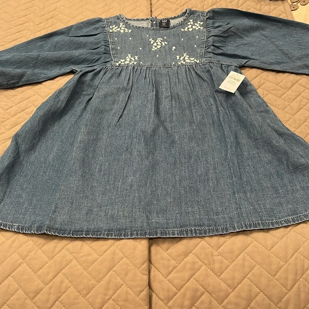 babyGap Embroidered Denim Dress/NWT/4 Years